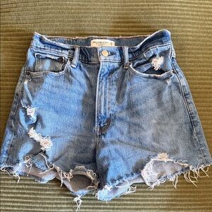 Abercrombie & Fitch Mom Short